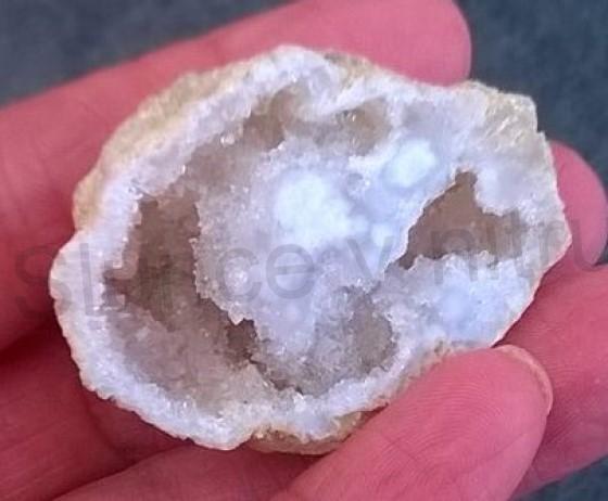 Sněžný Křišťál geoda 39,70g (Maroko) (X656)