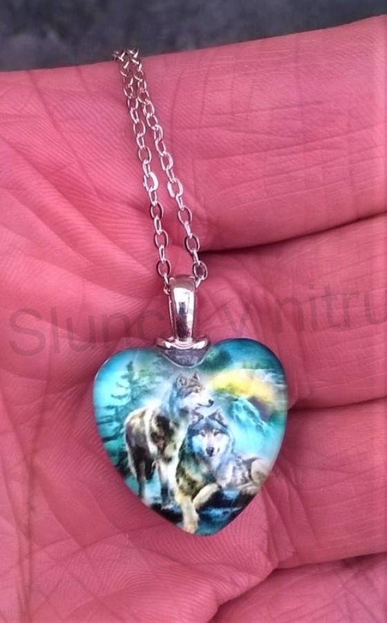 Náhrdelník s přívěškem vlků (BD443)