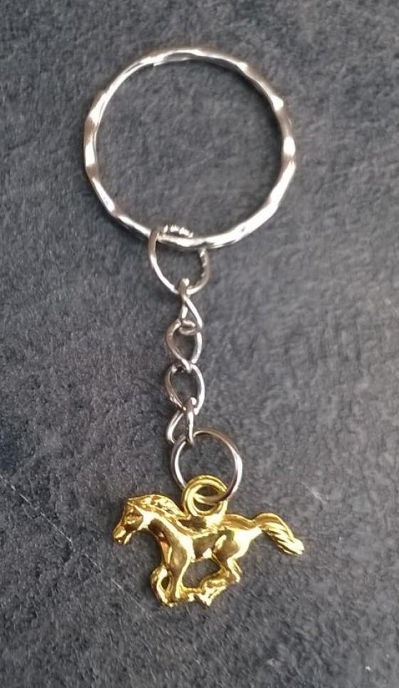 Přívěsek na klíče - Koník (D647)