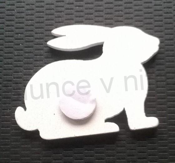 Nalepovací dřevěný zajíček barevný, výřezy (V32)