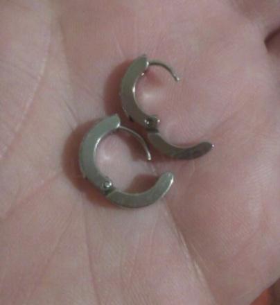 Kruhové náušnice stříbrné z chirurgické oceli (BB86)