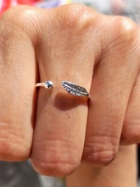 Otevřený prsten peří (BP365)