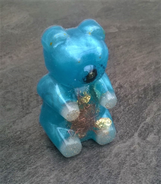 Orgonitový medvídek modrý 3D 7,6x4,5x3 cm (PP136)