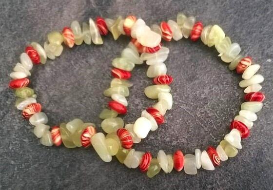 Minerální náramek se serpentinem a ozdobami (X676)