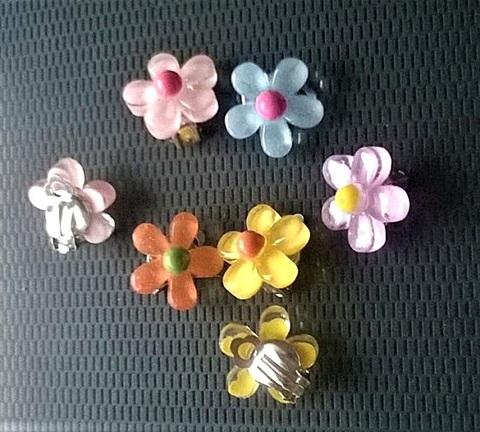 Náušnice klipsy kytička fialová číslo 1 (BB589)