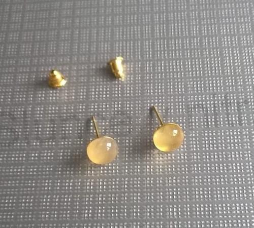 Puzetové náušnice achátové 8 x 8 mm (X820)