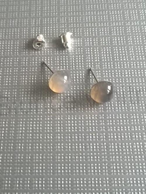 Puzetové náušnice achátové 8 x 8 mm (X854)