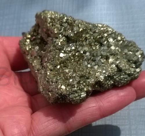 Pyrit drúza Peru 311,2 g (X860)