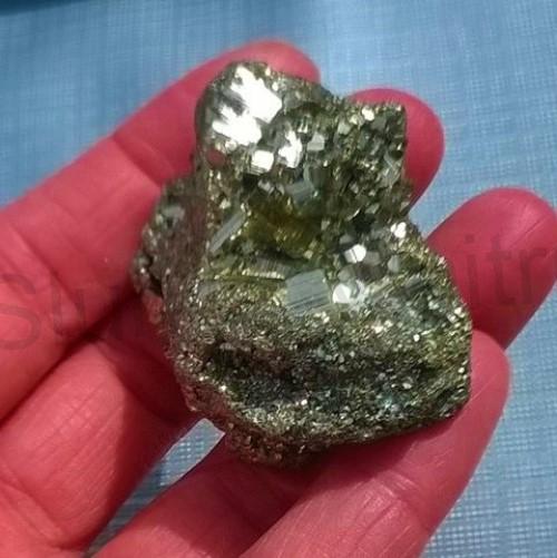 Pyrit drúza Peru 107,3 g (X863)