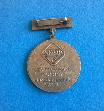 Odznak/medaile - Sepap zasloužilí pracovník podniku (ME5)