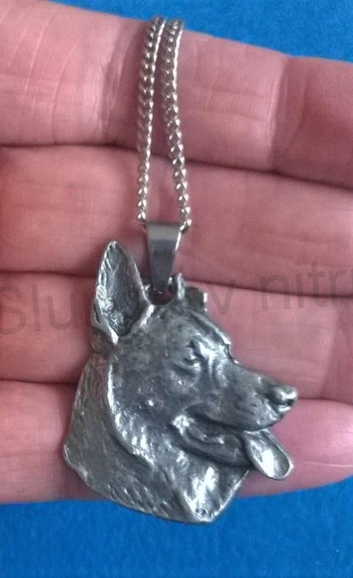 Náhrdelník přívěšek s hlavou psa z nerez oceli (BD503)