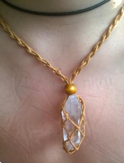 Náhrdelník Křišťál špice na pletené šňůrce (Brazílie) (X1170)