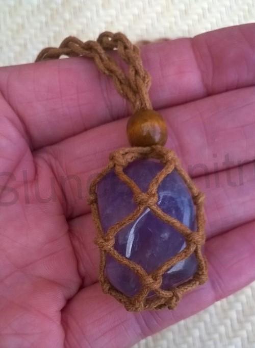 Náhrdelník ametrín tromlovaný na pletené šňůrce (Brazílie) (X1173)