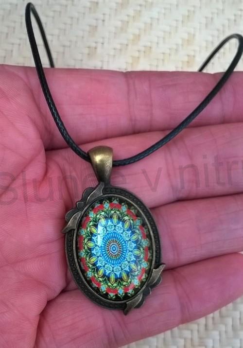 Náhrdelník s přívěškem mandala (BD536)