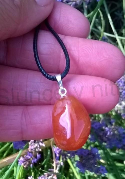 Náhrdelník přívěšek s karneolem (X1187)