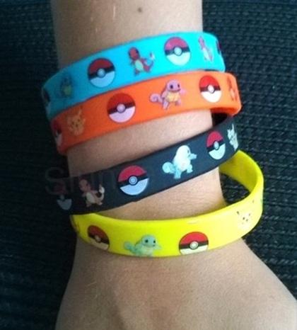 Pokemon silikonový náramek Pikachu oranžový (BC533)