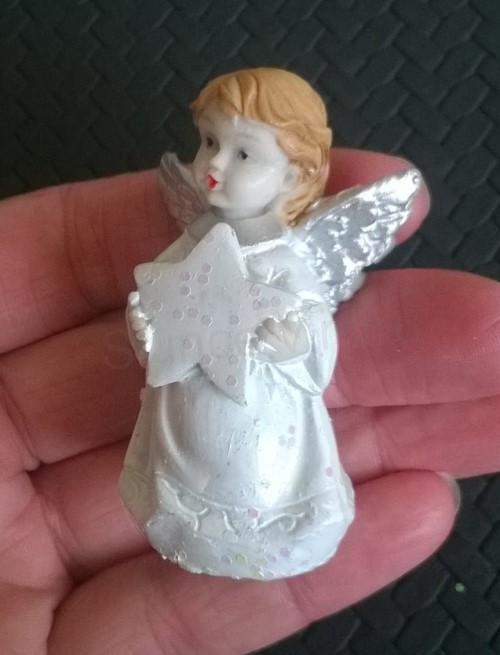 Dekorace, ozdoba Anděl, andílek s hvězdou (H338)