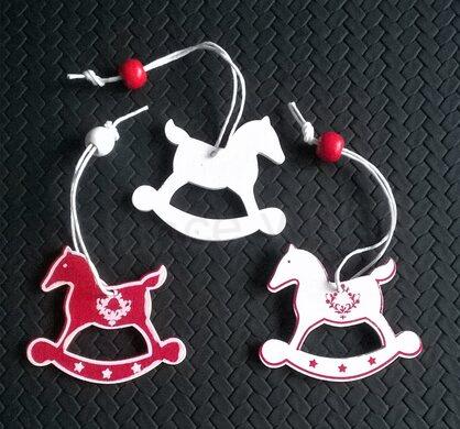 Dřevěné vánoční malované ozdoby koníček (H354)