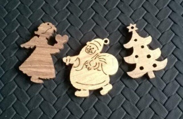 Dřevěné výřezy - vánoční ozdoby 3 kusy v balení (V116)