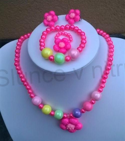 Dívčí sada. set šperků 4 ks (H375)