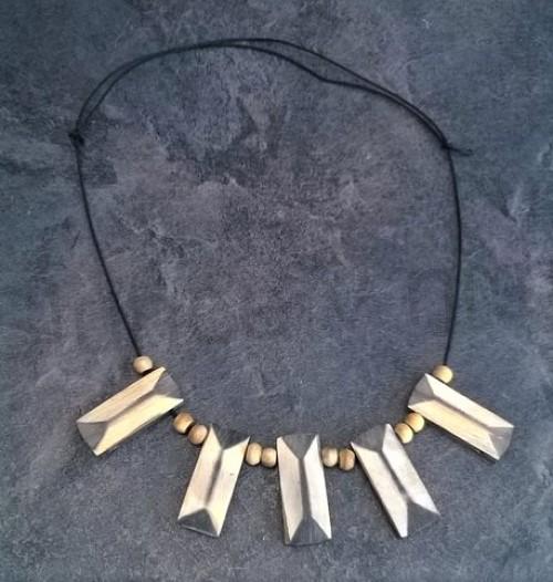 Modní Retro náhrdelník s imitací dřeva (BD596)