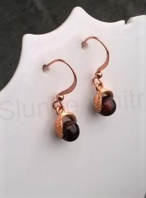 Minerální náušnice byčí oko ozdobné 6,4 x 6,4 mm (X1297)