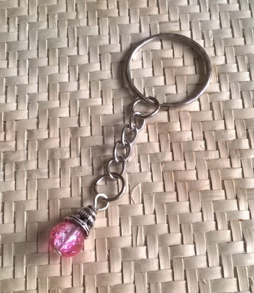 Přívěsek na klíče - zvoneček pro štěstí růžový (H406)