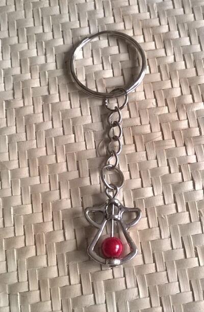 Přívěsek na klíče - andílek pro štěstí červený (H413)