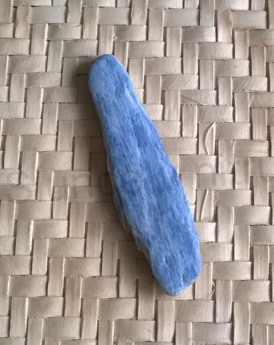 Kyanit surový 3,6 g (Brazílie) (X1325)