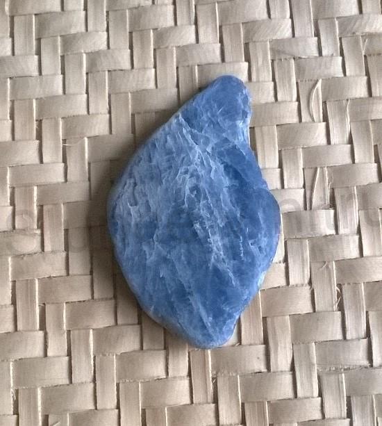 Kyanit surový 4,9 g (Brazílie) (X1326)