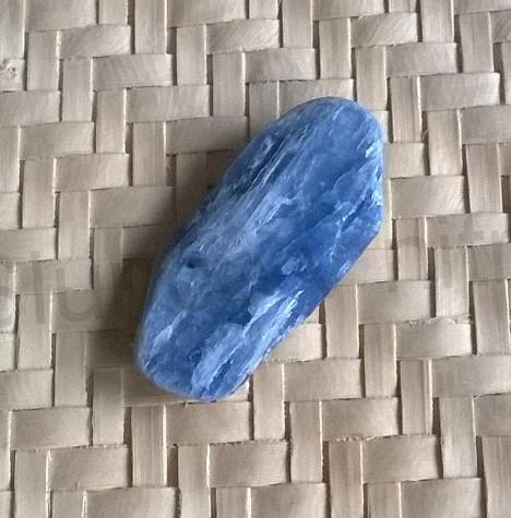 Kyanit surový 2,9 g (Brazílie) (X1328)