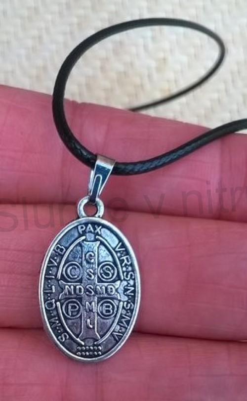 Náhrdelník s příveškem svátosky, svátoska (BD639)