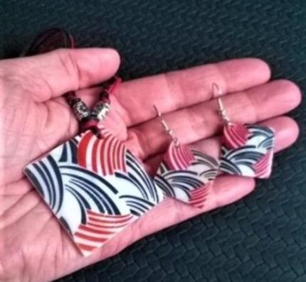 Souprava lasturových šperků choker s náušnicemi číslo 1 (BS114)