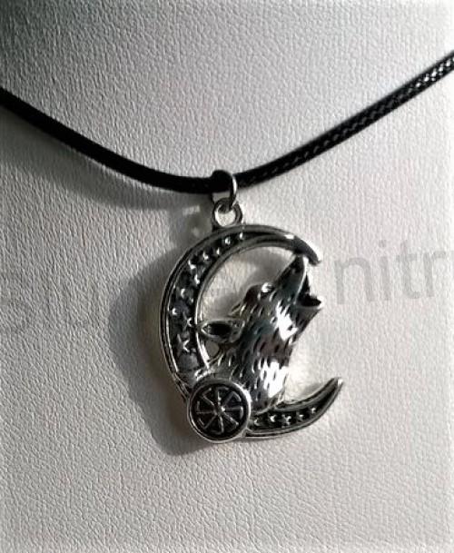 Náhrdelník s přívěškem Vlka (BD676)