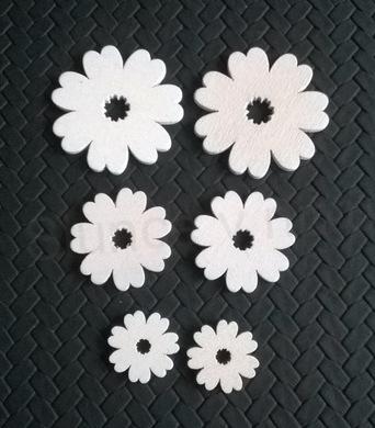 Dřevěné výřezy - Kytička 4 cm (V138)