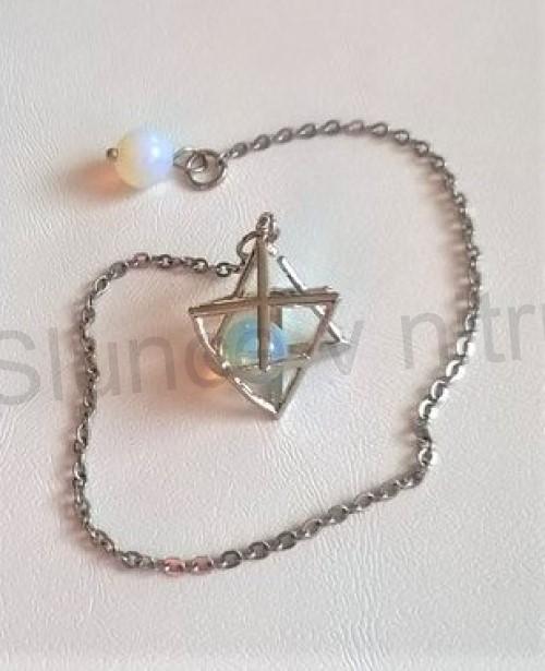 Opalitové kyvadlo do tvaru hvězdy - (virgule) (X1526)