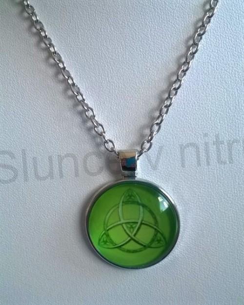 Náhrdelník s přívěškem Triquetra (BD689)