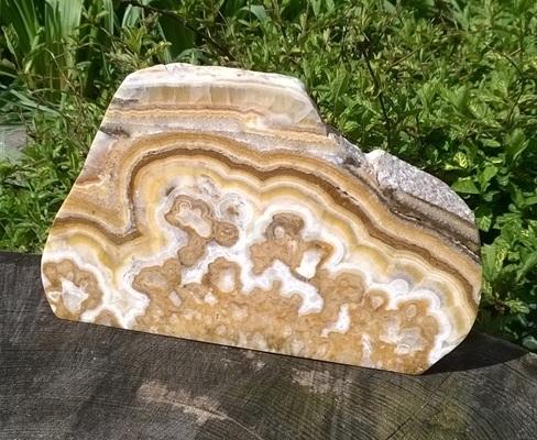 Aragonit řez 987 g (Slovenská Republika) (X1605)