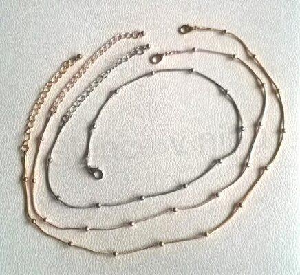 Náhrdelník choker řetízkový s kuličkami (BD731)