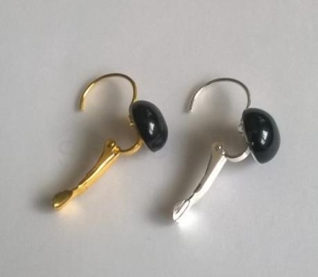 Minerální onyxové náušnice 10 x 10 mm (X1703)