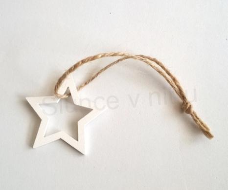 Dřevěné výřezy - závěsná ozdoba  hvězdička bílá  (V162)