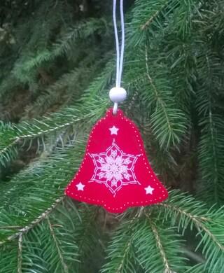 Dřevěné výřezy - závěsná ozdoba vánoční zvoneček (V178)