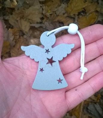 Dřevěné výřezy - závěsná ozdoba anděl 3 kusy v balení (V189)