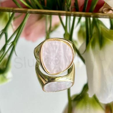 Minerální otevřený prsten mušle (X1792)