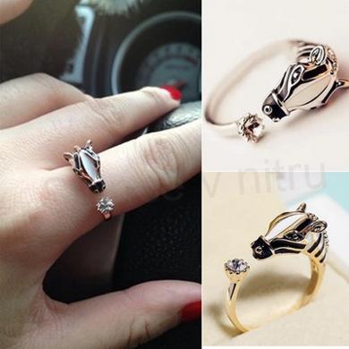 Otevřený Nádherný prstýnek s hlavou koně nastavitelný (BP4)