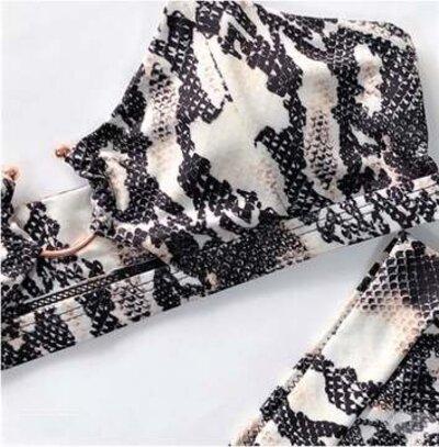 Dámské dvoudílné plavky XTBFOOJ – hadí vzor, vysoký pas (S / EU 32–34) (K427)