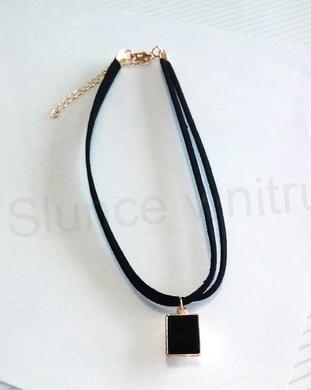 Náhrdelník dvojitý choker s přívěskem (BD856)