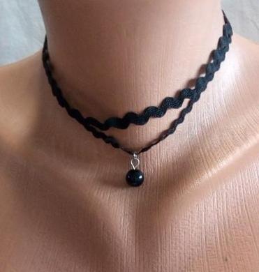 Náhrdelník choker s kuličkou ozdobný (BD857)