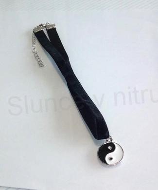 Náhrdelník choker s přívěškem jin jang (BD859)