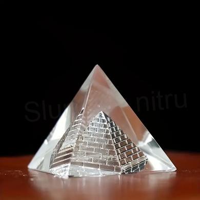 Egyptská Pyramida z Křišťálového Skla 4 x 4 cm (H641)